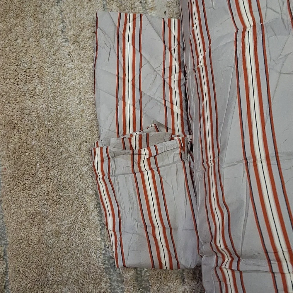NWT Virtu Full Size Comforter & 2 Matching Pillow Cases, Khaki,Red, Cream Stripe